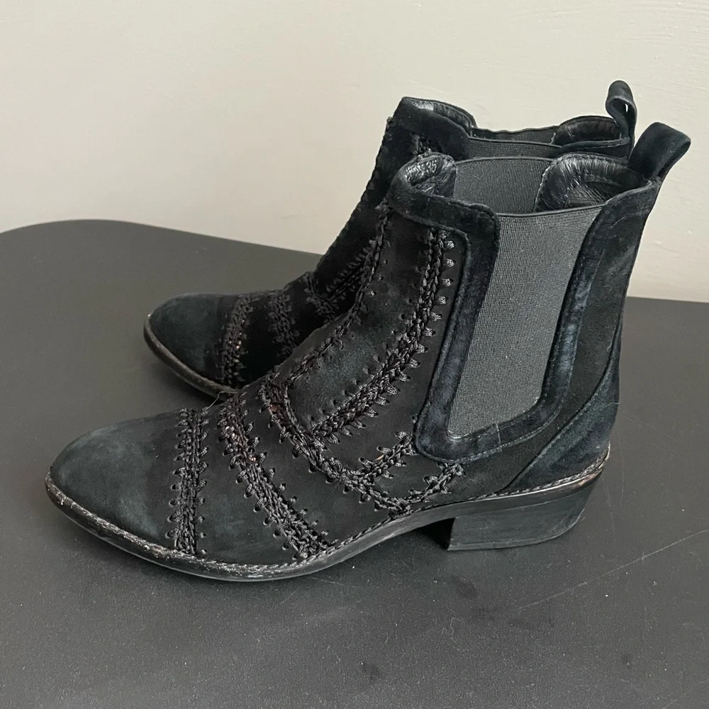 Mollini black suede leather booties size 36 - Picture 3 of 11